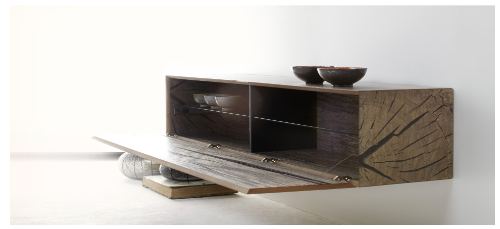 saga. sideboard